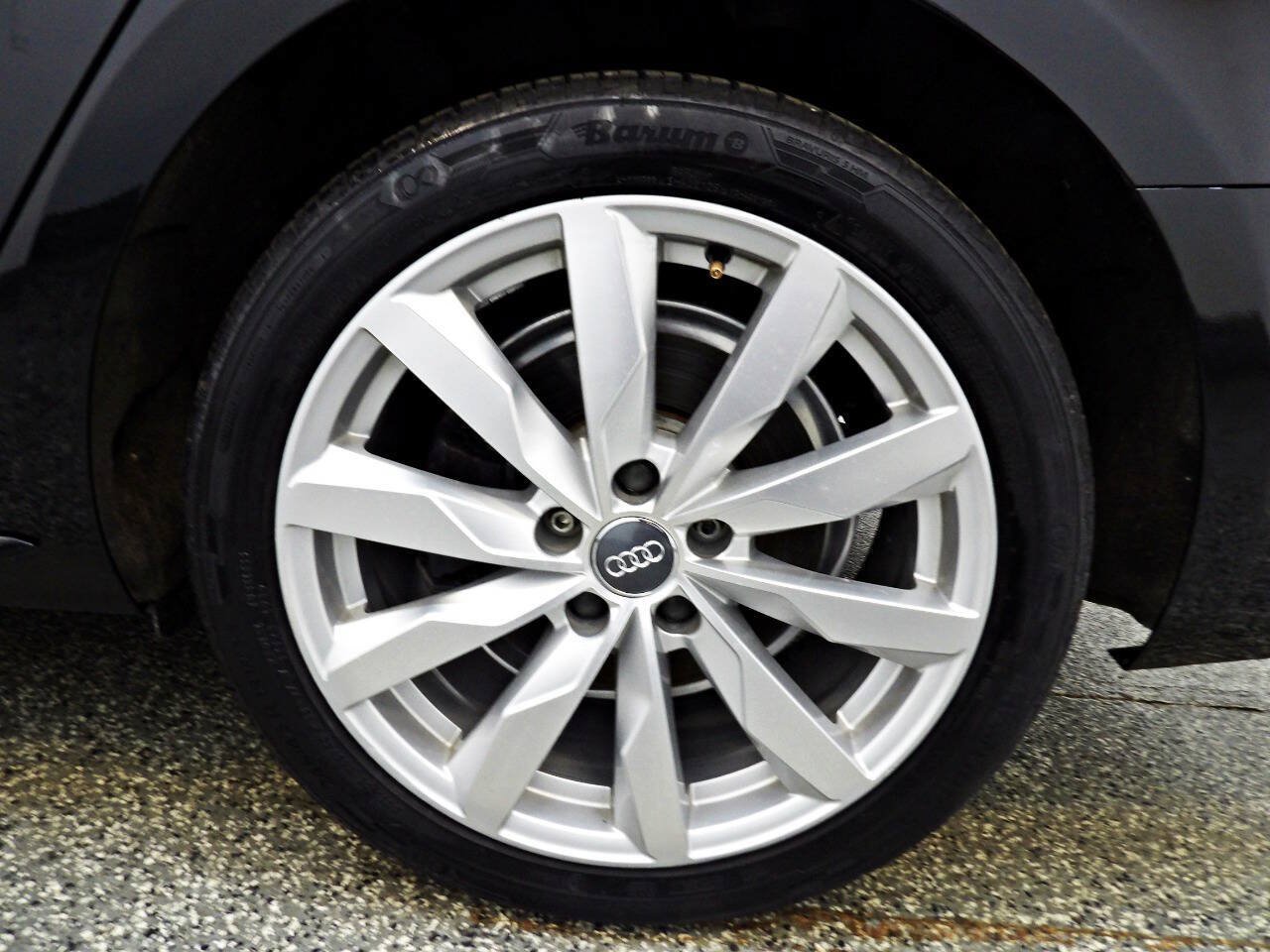 Used 2018 Audi A4 2.0T Ultra Premium w/ Convenience Package FWD image 20