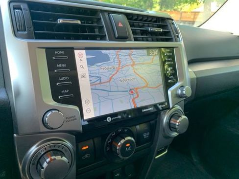 Used 2024 Toyota 4Runner SR5 Premium w/ Moonroof Package AWD/4WD image 18