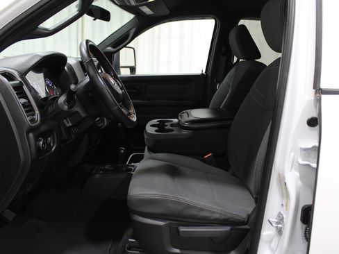 Used 2023 RAM 2500 Tradesman image 3