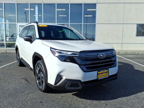 Used 2025 Subaru Forester Limited w/ Popular Package #1 image 1