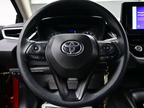 Used 2025 Toyota Corolla LE FWD image 21