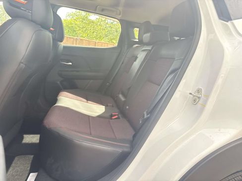 New 2026 Nissan Kicks SR w/ SR Premium Package AWD/4WD image 17