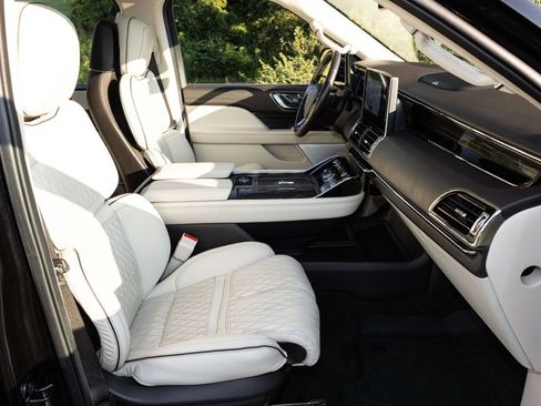 Used 2022 Lincoln Navigator L Black Label AWD/4WD image 67