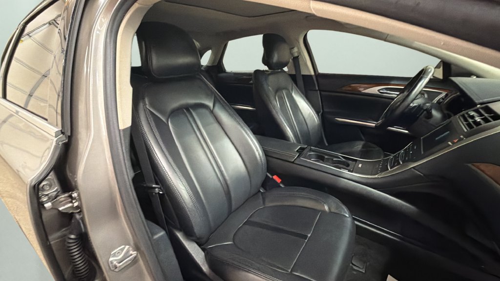 Used 2016 Lincoln MKZ AWD w/ Equipment Group 200A Select image 9
