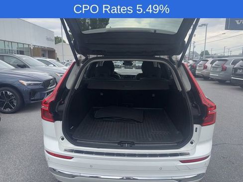 Used 2023 Volvo XC60 B5 Plus AWD/4WD image 10