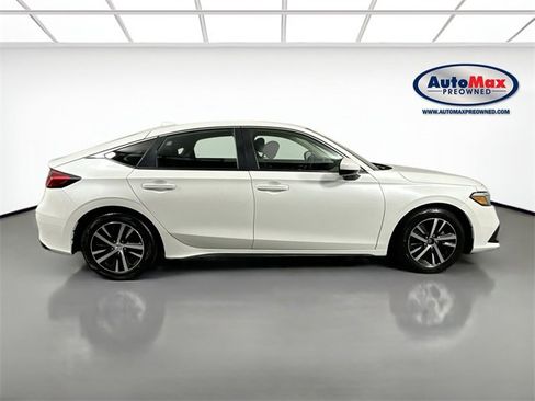 Used 2024 Honda Civic LX image 9