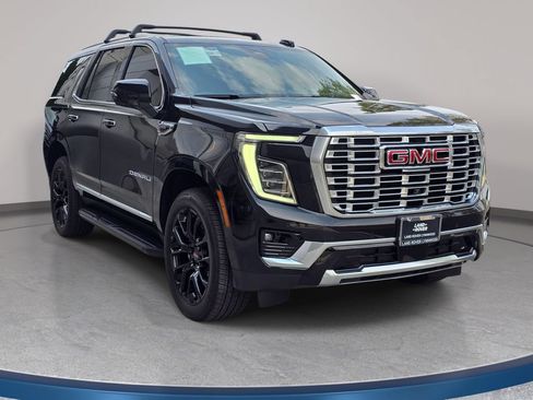 Used 2026 GMC Yukon Denali AWD/4WD image 4