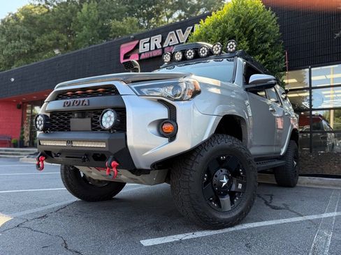 Used 2023 Toyota 4Runner TRD Off-Road Premium w/ Off Road Premium Plus Package AWD/4WD image 2
