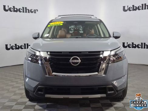 Used 2025 Nissan Pathfinder Platinum w/ Cargo Package AWD/4WD image 2