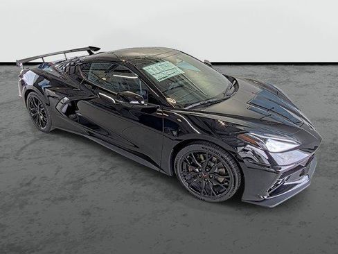 New 2027 Chevrolet Corvette Stingray Coupe w/ Z51 Performance Package RWD image 5