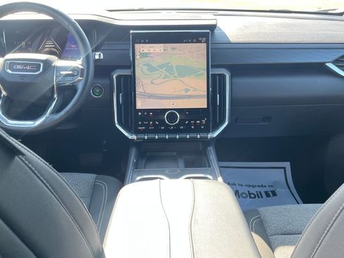 Used 2025 GMC Acadia Elevation image 26