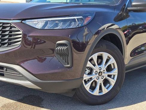 Certified 2023 Ford Escape Active AWD/4WD image 3