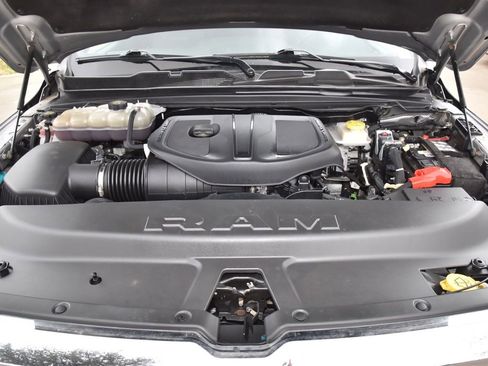 Used 2025 RAM 1500 Laramie image 39