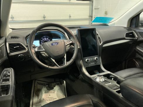 Used 2022 Ford Edge SEL w/ Convenience Package image 17