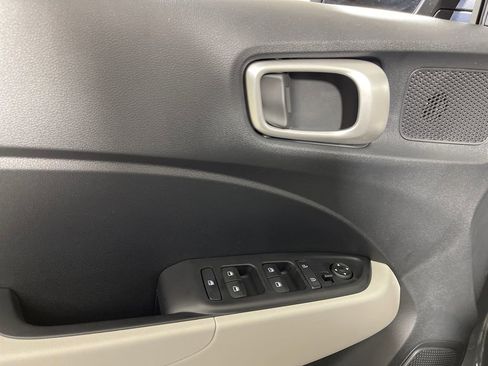 New 2026 Hyundai Venue SEL image 18