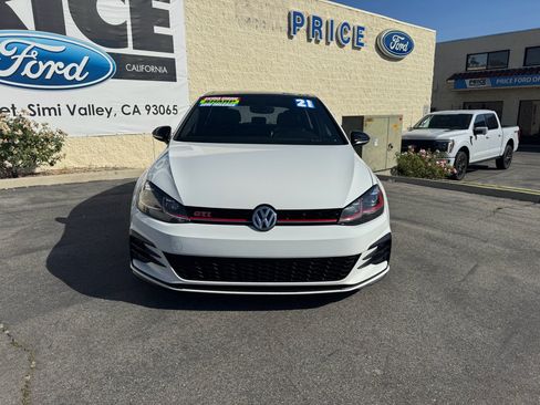 Used 2021 Volkswagen GTI SE image 2