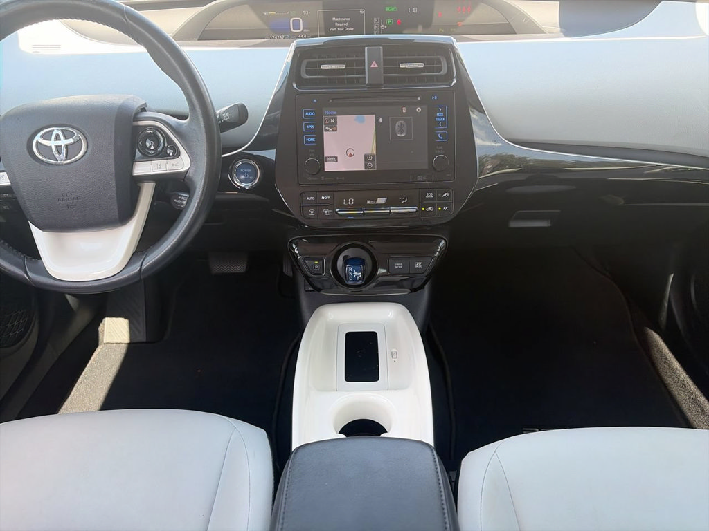 Used 2017 Toyota Prius Four Touring FWD image 11