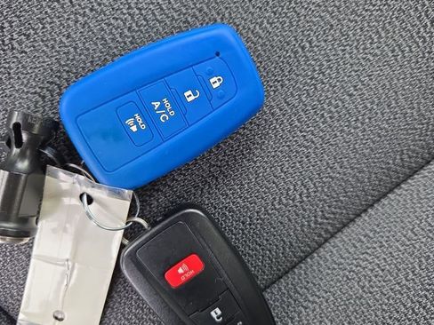 Used 2022 Toyota Corolla XSE image 28