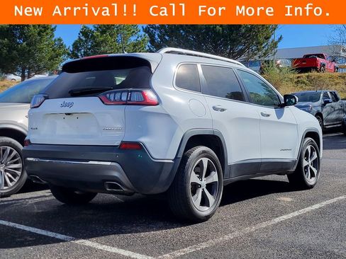 Used 2019 Jeep Cherokee Limited image 6