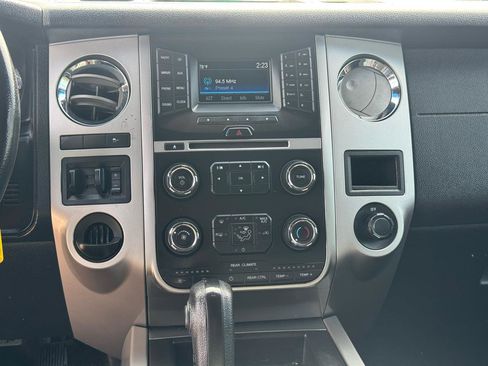 Used 2016 Ford Expedition EL XLT image 33