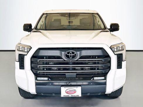 Used 2024 Toyota Tundra Limited AWD/4WD image 2
