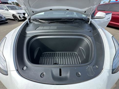 Used 2021 Tesla Model Y 2WD image 39