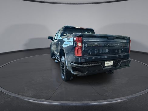 Used 2022 Chevrolet Silverado 1500 Custom Trail Boss w/ Safety Confidence Package AWD/4WD image 12
