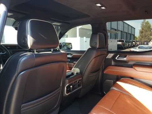 Used 2024 GMC Sierra 1500 Denali Ultimate AWD/4WD image 10