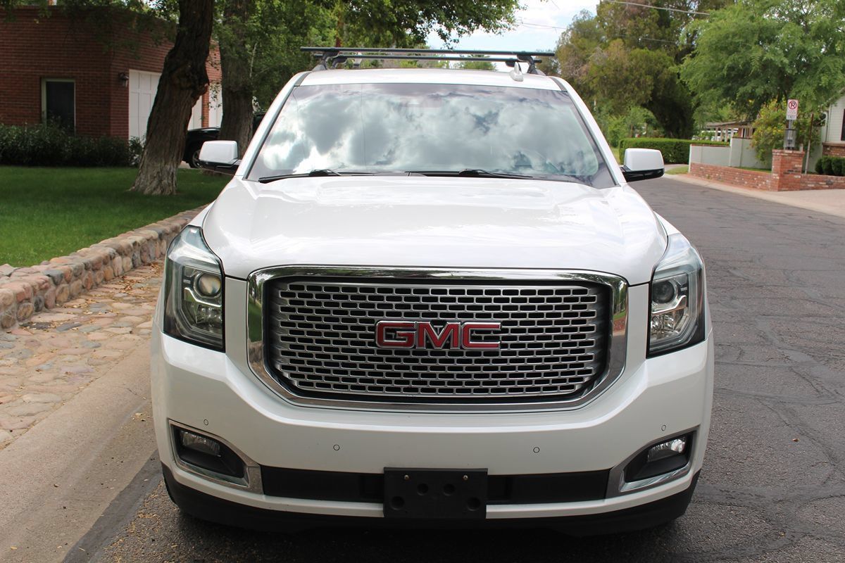 Used 2017 GMC Yukon Denali w/ Open Road Package AWD/4WD image 39