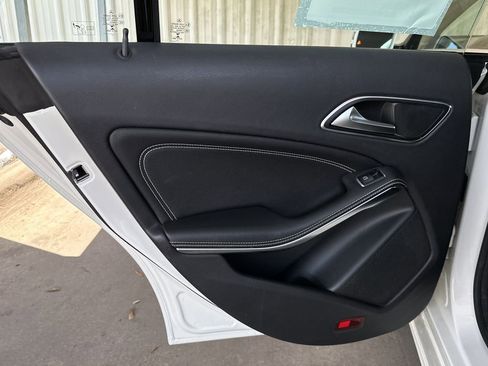 Used 2017 Mercedes-Benz CLA 250 image 26