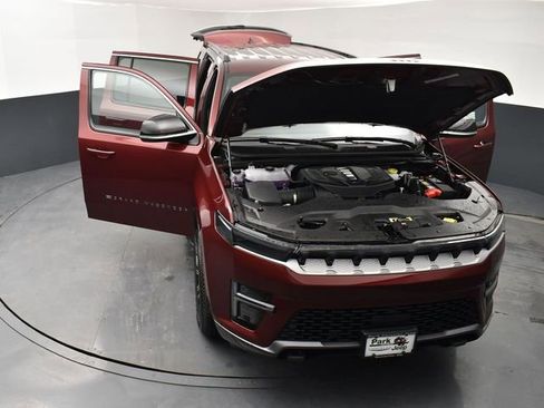 New 2026 Jeep Grand Wagoneer L 4WD w/ HD Trailer Tow Package image 25