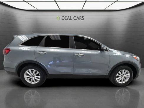 Used 2020 Kia Sorento L FWD image 4