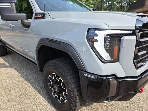 Used 2024 GMC Sierra 2500 AT4X AWD/4WD image 15