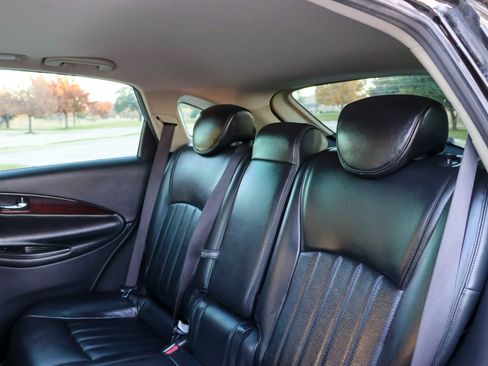 Used 2017 INFINITI QX50 2WD w/ Premium Plus Package image 17