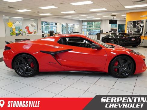 New 2025 Chevrolet Corvette Z06 w/ Battery Protection Package RWD image 11