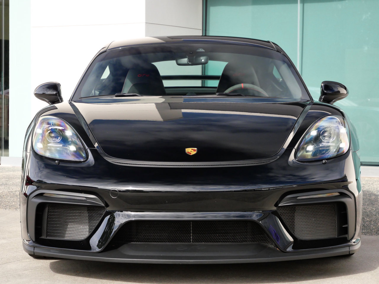 Used 2022 Porsche 718 Cayman GT4 RWD image 2