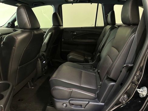 Used 2020 Honda Pilot Black Edition image 23