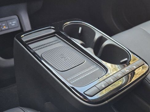 Certified 2025 Hyundai Ioniq 5 SEL image 19