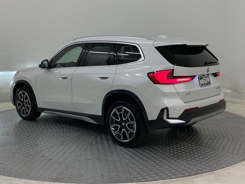 Used 2025 BMW X1 xDrive28i w/ Premium Package AWD/4WD image 3