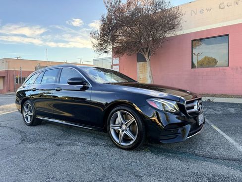 Used 2017 Mercedes-Benz E 400 4MATIC Wagon image 3