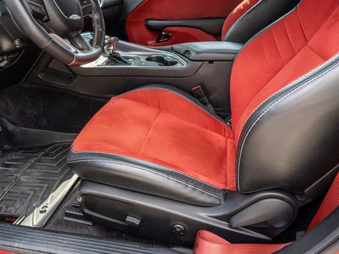 Used 2016 Dodge Challenger SRT Hellcat RWD image 75