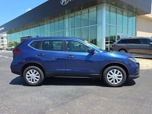 Used 2020 Nissan Rogue S AWD/4WD image 14