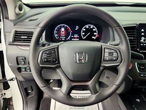 Used 2025 Honda Ridgeline RTL image 13