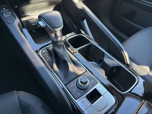 New 2025 Kia Telluride S image 18