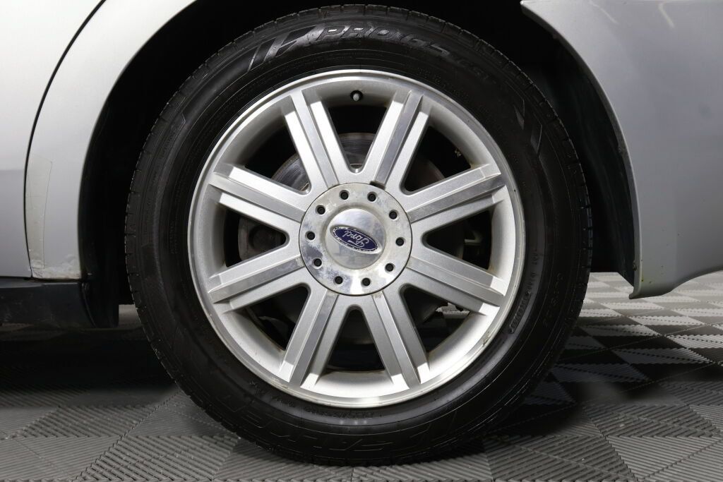 Used 2005 Ford Five Hundred Limited AWD/4WD image 8