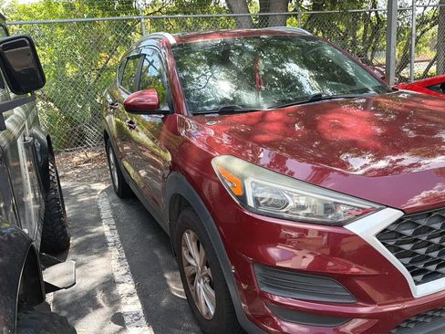 Used 2019 Hyundai Tucson Value FWD image 2