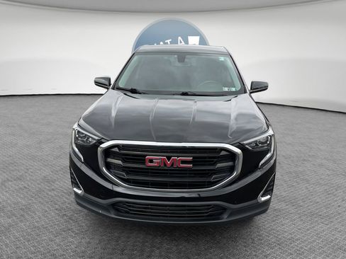 Used 2019 GMC Terrain SLE w/ LPO, Floor Liner Package image 9