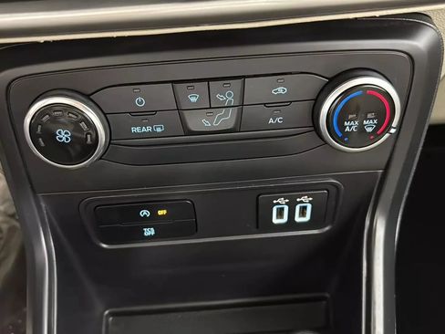Used 2018 Ford EcoSport S FWD image 15