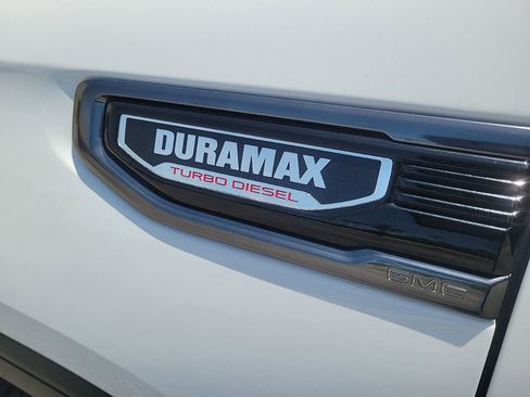 Used 2023 GMC Sierra 1500 AT4 AWD/4WD image 10