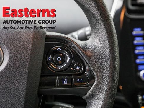 Used 2022 Toyota Prius LE image 16